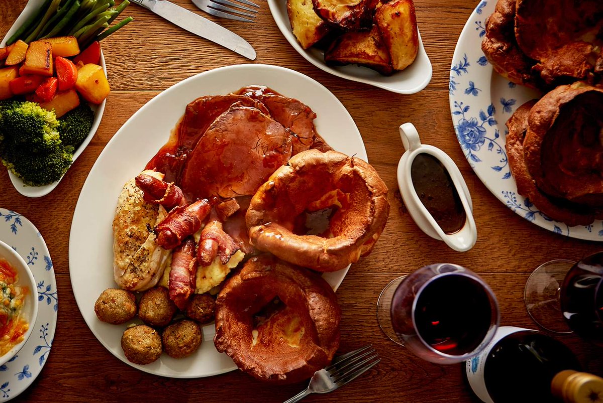 Who else is already looking forward to tucking into a delicious roast tomorrow?

We are looking forward to serving our popular Sunday Platters!

We still have some tables available so don't forget to book today - groesinn.com/#Booking 

#northwalessocial #Conwy #dogfriendly