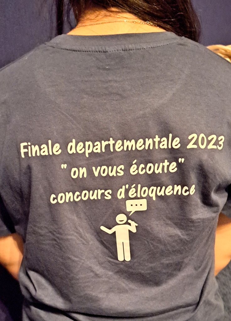 Dsden47's tweet photo. Finale départementale du concours d'éloquence à Nérac. Le jury, présidé par le #DASEN47, ont écouté les 14 élèves de 3ème finalistes. Bravo à tous pour ces très belles prestations et félicitations à Robin du collège Ducos du Hauron d'Agen pour sa victoire @ABisagni @AcBordeaux https://t.co/4tq258Vp5D