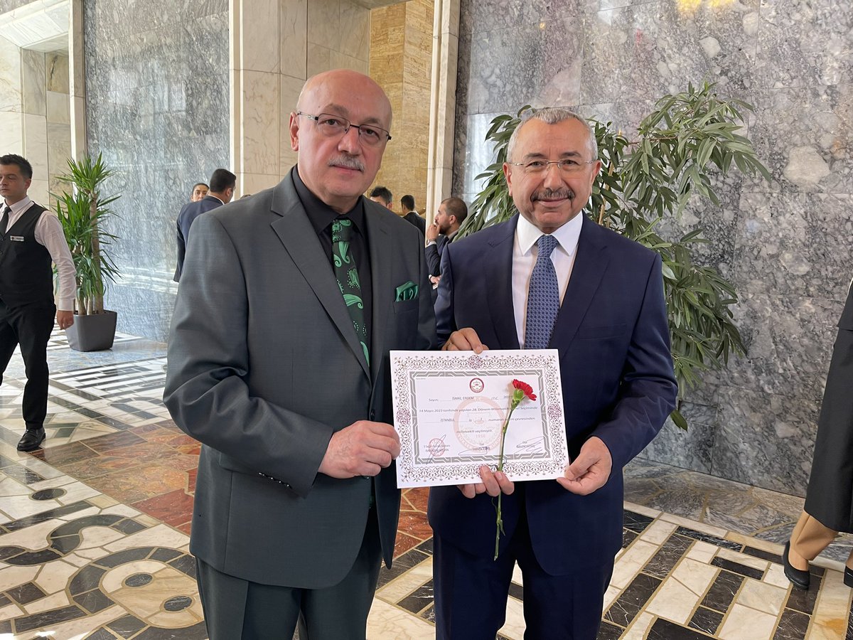 İstanbul 1. Bölgeden Millet Vekili seçilen kıymetli Hemşehrimiz ve ağabeyimiz Sivasın Yiğidosu <a href="/bbismailerdem/">İsmail Erdem</a> bey’e, Rabbim Ülkemize, İstanbul’a ve Memleketimiz Sivas’a  hayırlı hizmetler yapmayı nasip etsin.

#Meclis #AkParti #YeminTöreni #RecepTayyipErdoğan