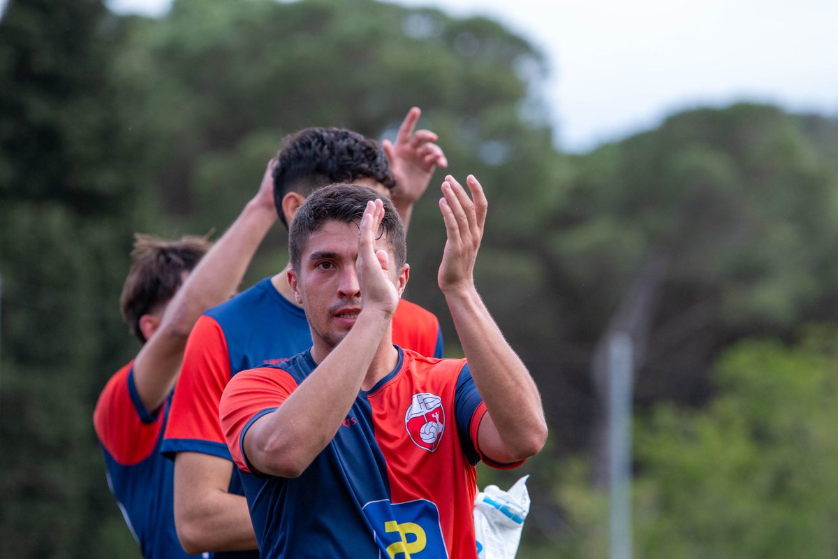 ClubFBegur's tweet photo. B🌞N DIA AFICIÓ! Volem fer H1STORIA🥁 https://t.co/VVWcDUuR8e