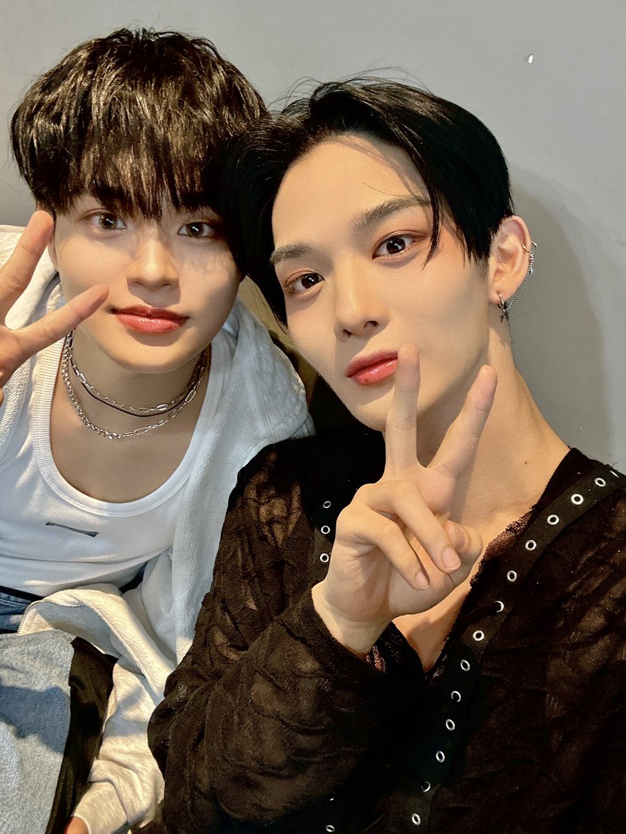 진영이형이랑 오랜만에 🖤