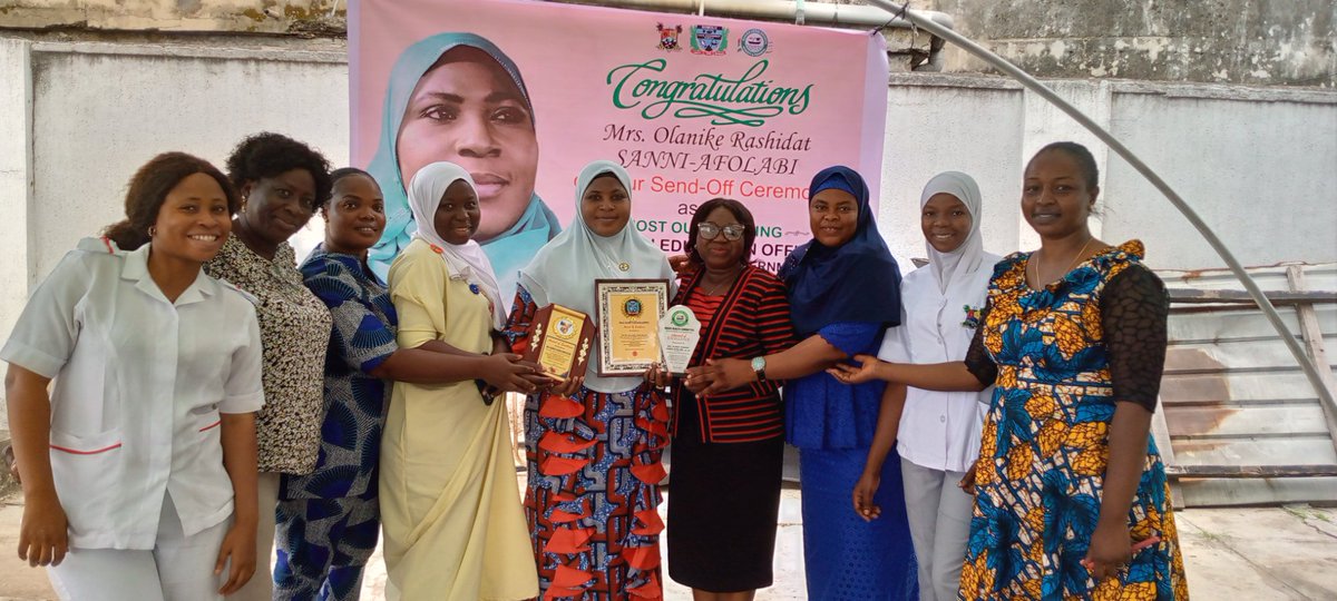 nike_sanni's tweet photo. For the entire Somolu community to come together to put this up, it's quite commendable. 

#ImprovedHealthSeeking
Behaviour 
#CommunityParticipation 
#CommunityOwnershipInPHC @WMulombo @WHONigeria @InnovativeLagos @LASAM_1 @UNICEF_Nigeria  @JokeSanwoolu  @LSMOH @drfaisalshuaib https://t.co/BmlkOTZ0gb