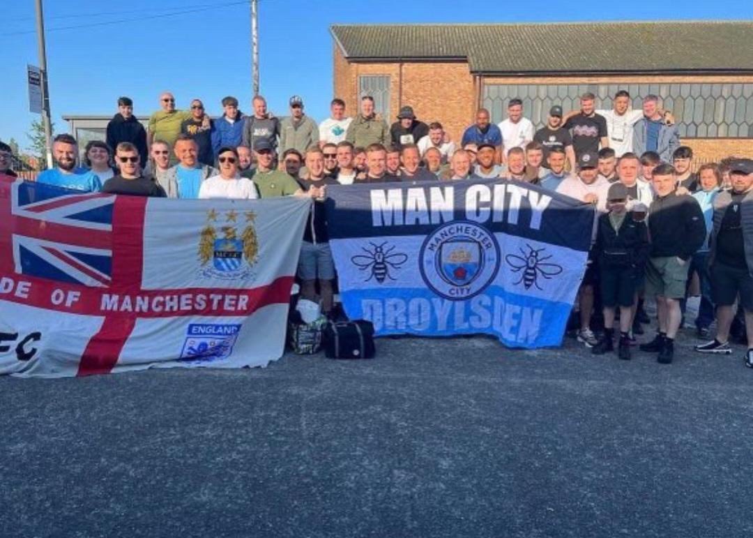 Manchester City fans off to Wembley this morning for the FA Cup Final. #MCFC, image size:1080x771