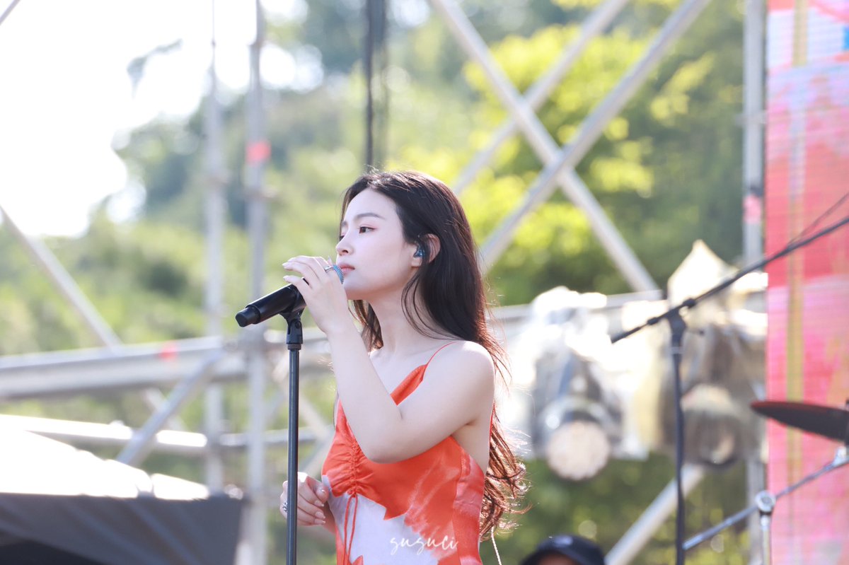susuci_'s tweet photo. 하이 🥹🥹
#이하이 #LEEHI #톤앤뮤직페스티벌 #tone_music_festival https://t.co/pzPzsMmBnE
