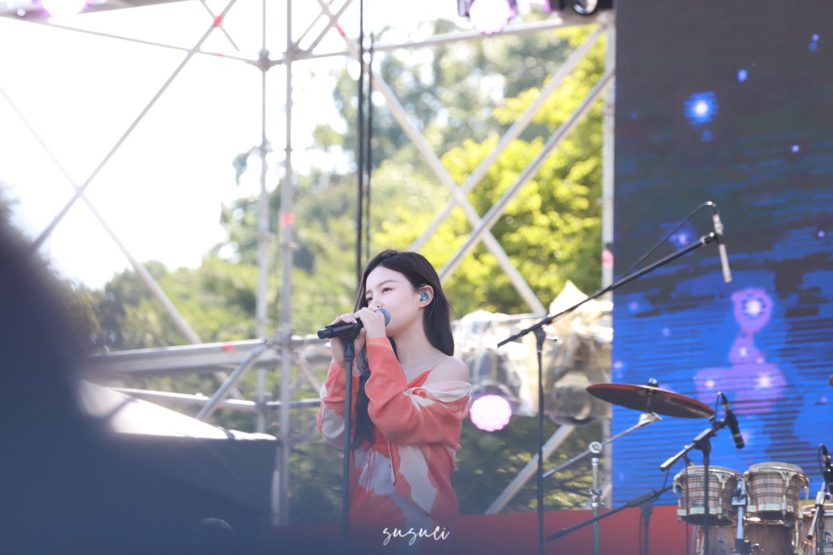 susuci_'s tweet photo. 하이 🥹🥹
#이하이 #LEEHI #톤앤뮤직페스티벌 #tone_music_festival https://t.co/pzPzsMmBnE