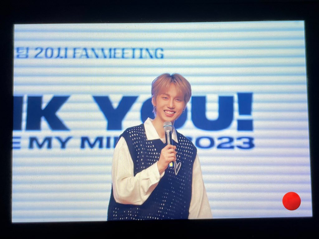 RED_MONT0919's tweet photo. 230603 Will you be my MINT 팬미팅 프리뷰

🤓

#로다 #Roda #MONT #몬트 https://t.co/aEEAEX2GDW