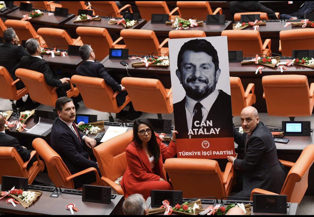 Can Atalay millettin oylarıyla seçildiği halde neden mecliste değil. Bu haksızlığa son verin...