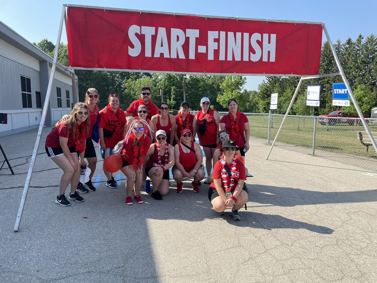 TVDSB's tweet photo. Team @Stoney_CreekPS is ready for todays #runforthefund at @princecharlesK8 
It’s a great day to raise money for the Caring Fund! https://t.co/jc4FGFkFxI