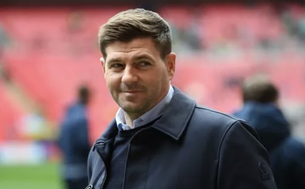 Mirror Football tweet media