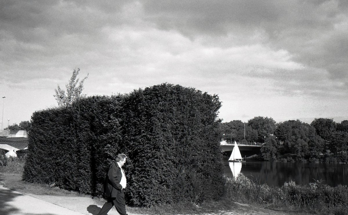MiyajimaKei's tweet photo. 2007.8.29 Münster Germany #monochrome #monochromephotography #filmcamera #photo #blackandwhite #susanphilipsz #Skulptur.Projekte #彫刻 #ミュンスター彫刻プロジェクト #音響 Susan's singing voice was flowing there. https://t.co/5Ks9QeJsFR