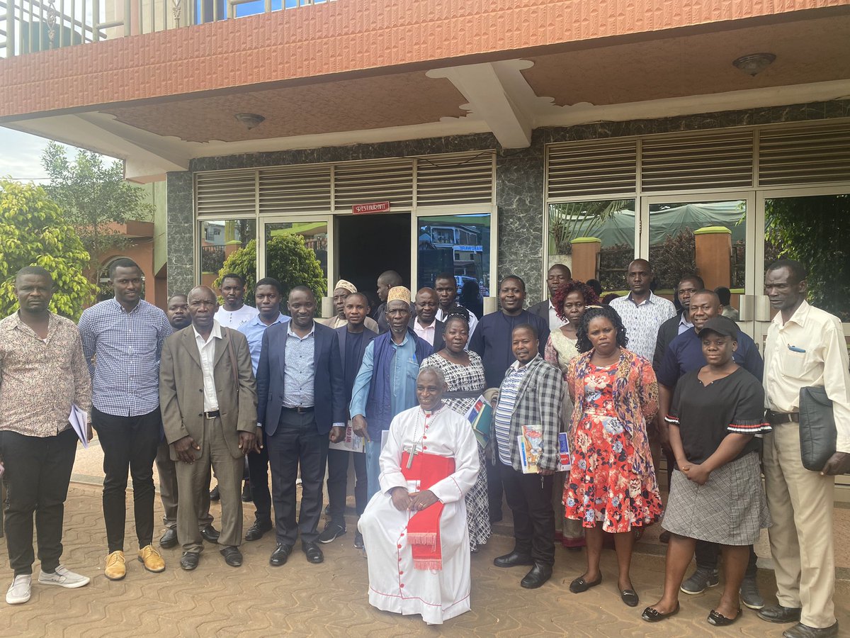 At the just concluded <a href="/FOCAGIFO1/">FOCAGIFO</a> Community level  Consultation meeting on HIV related SSDDIM, Inequalities and intersecting vulnerabilities with Religious and Government leaders of Wamala Ward- Nabweru Division!

<a href="/UNAIDS_UG/">UNAIDS Uganda</a> <a href="/Uganetlaw/">UGANET</a> <a href="/aidscommission/">Uganda AIDS Commission</a> <a href="/UNASO18/">Uganda Network of AIDS Service Organization(UNASO)</a> <a href="/Mugenyi96461409/">ARTHUR.M</a>