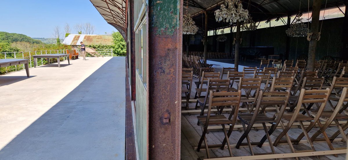 Jeffers of Bandon (@jefferspianos) on Twitter photo Such a stunning venue at Dromore Yard for <a href="/B_V_O_F/">Blackwater Valley Opera Festival</a> with <a href="/BostridgeTenor/">Ian Bostridge</a> and Saskia Giorgini Such a stunning venue at Dromore Yard for <a href="/B_V_O_F/">Blackwater Valley Opera Festival</a> with <a href="/BostridgeTenor/">Ian Bostridge</a> and Saskia Giorgini