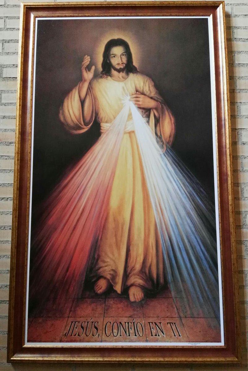 Misericordia Divina, que nos otorga la vida inmortal.

#MisericordiaDivina #SeñorMioyDiosMio #SantaFaustina #HoraSanta #HoradeGracia #HoradelaDivinaGracia