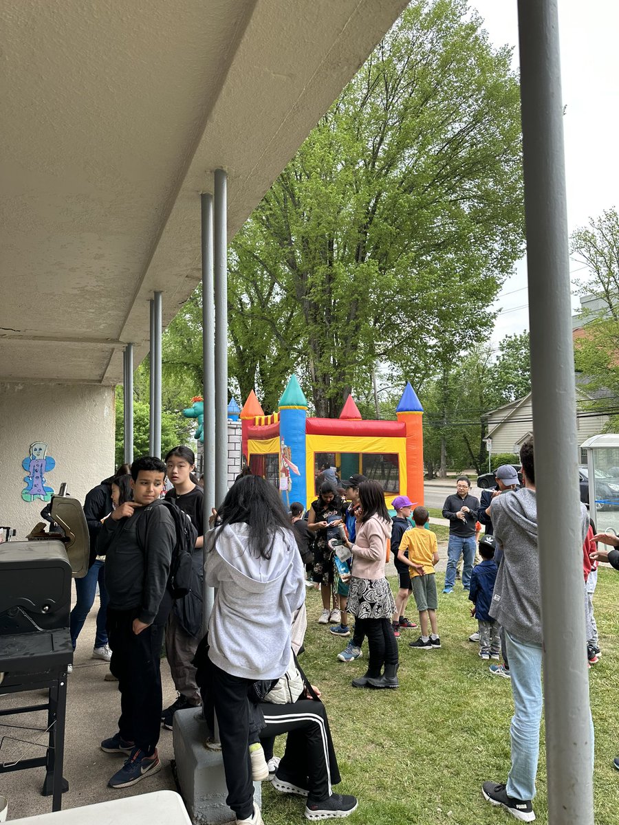 Our first Spring Fair since 2019 was held <a href="/ISEShrsb/">InglisStreetSchool</a> !  Carnival games, barbecue, face painting, yard sale, and cake walks…fostering a lovely sense of community♥️ Many thanks to our volunteers, contributors, ISES Alumni, and families for spending your Friday evening “at school.”