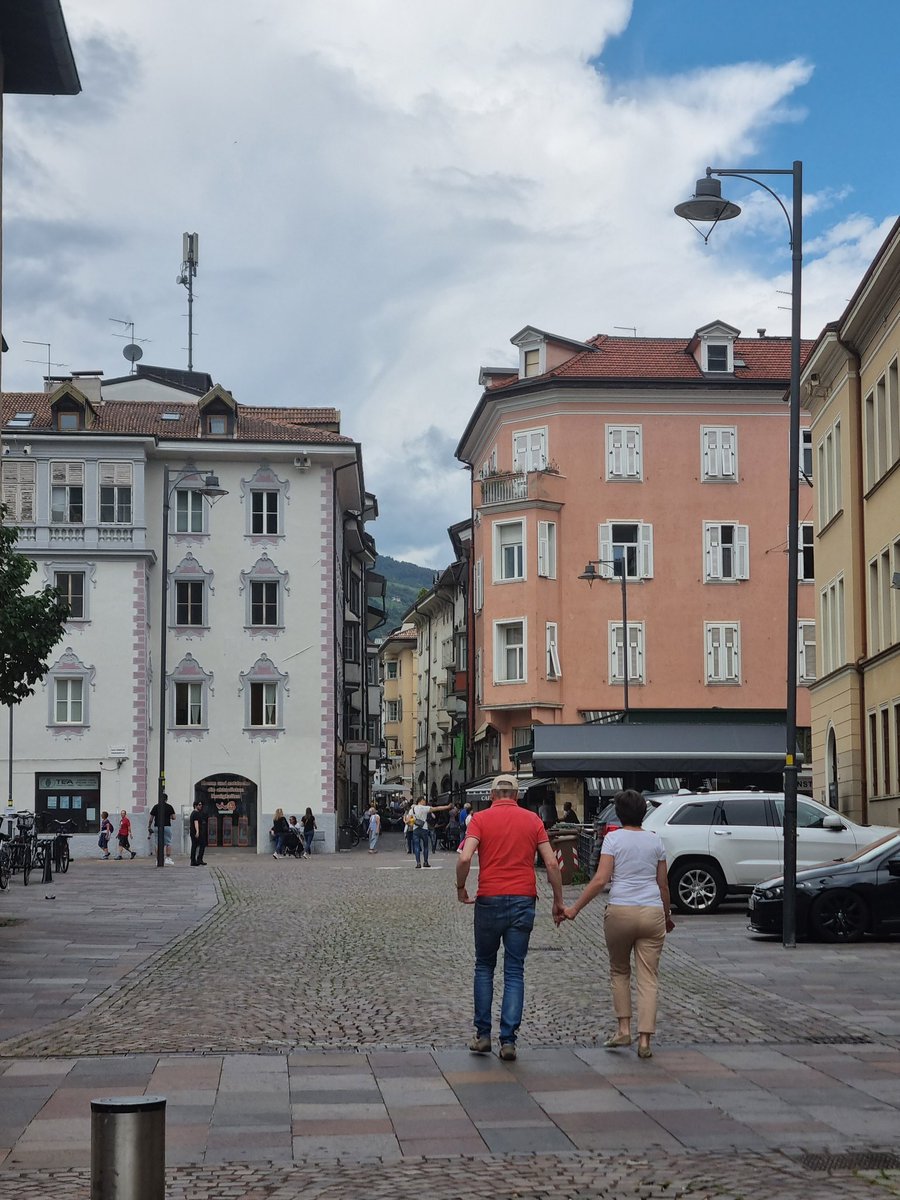 Arrivé à Bolzano, grâce à Laurent je suis logé  maintenant direction les urgences dentaires de l'hôpital