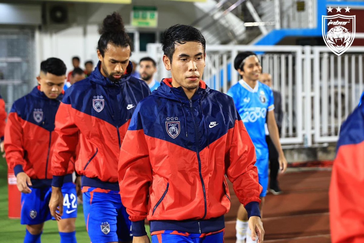 Out there, ready to play 💪

More photos at facebook.com/20845318598465…

#PENvJDT
#LigaSuper2023
#WhatCanYouDo
#LuaskanKuasamuJohor
#JDTforAll