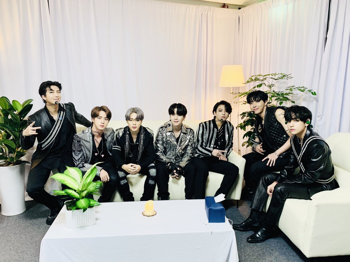 Dodzz97's tweet photo. Them later 💜💜 https://t.co/m4GGJZZkJQ