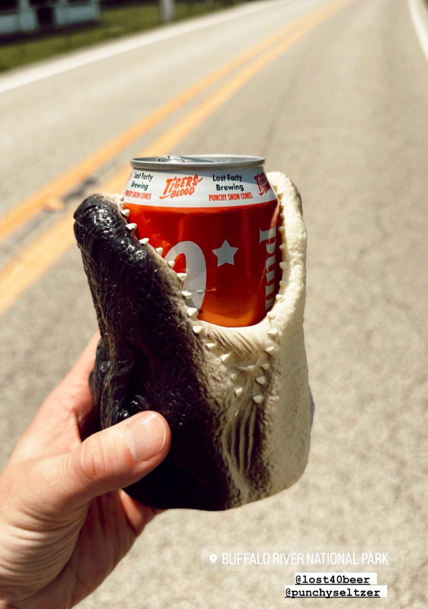 poolside with bestie or street walkin’ to the buffalo with gators on, keep it punchy.  ☀️🎉 happy #seltzer szn, babes. 

🍹 12 packs of PUNCHY Arkansas Hard Seltzer in Classic Fruit Flavors or Snow Cone Collection Flavors available statewide ✌️