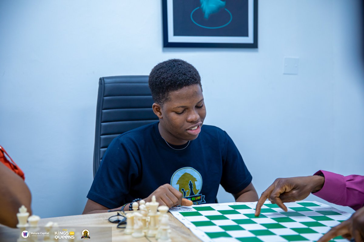 Chess enthusiasts unite! The chess exhibition games are underway, and it's time to witness the collision of strategic genius. @chessinslums 

#WalureCapitalXChessInSlumsAfrica #WalureCapital #Tech