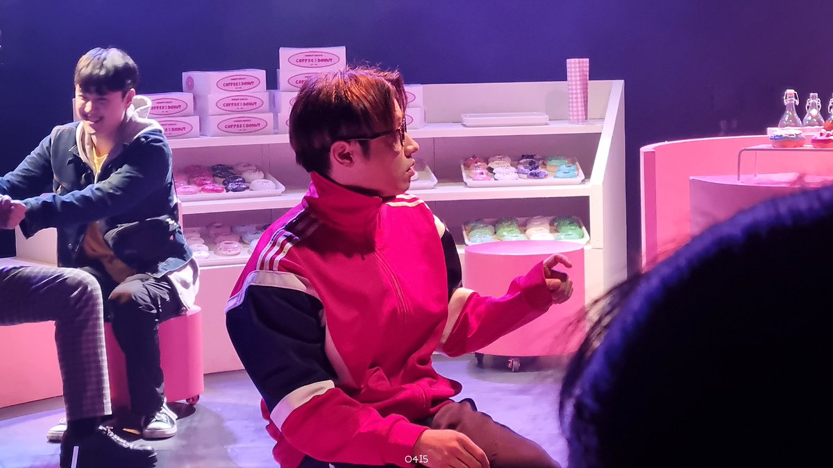 wannbo4l5's tweet image. 극단소년 연극 &amp;lt;도넛&amp;gt; 6/3  19:00

[커튼콜]

#블락비 #유권 #blockb #ukwon