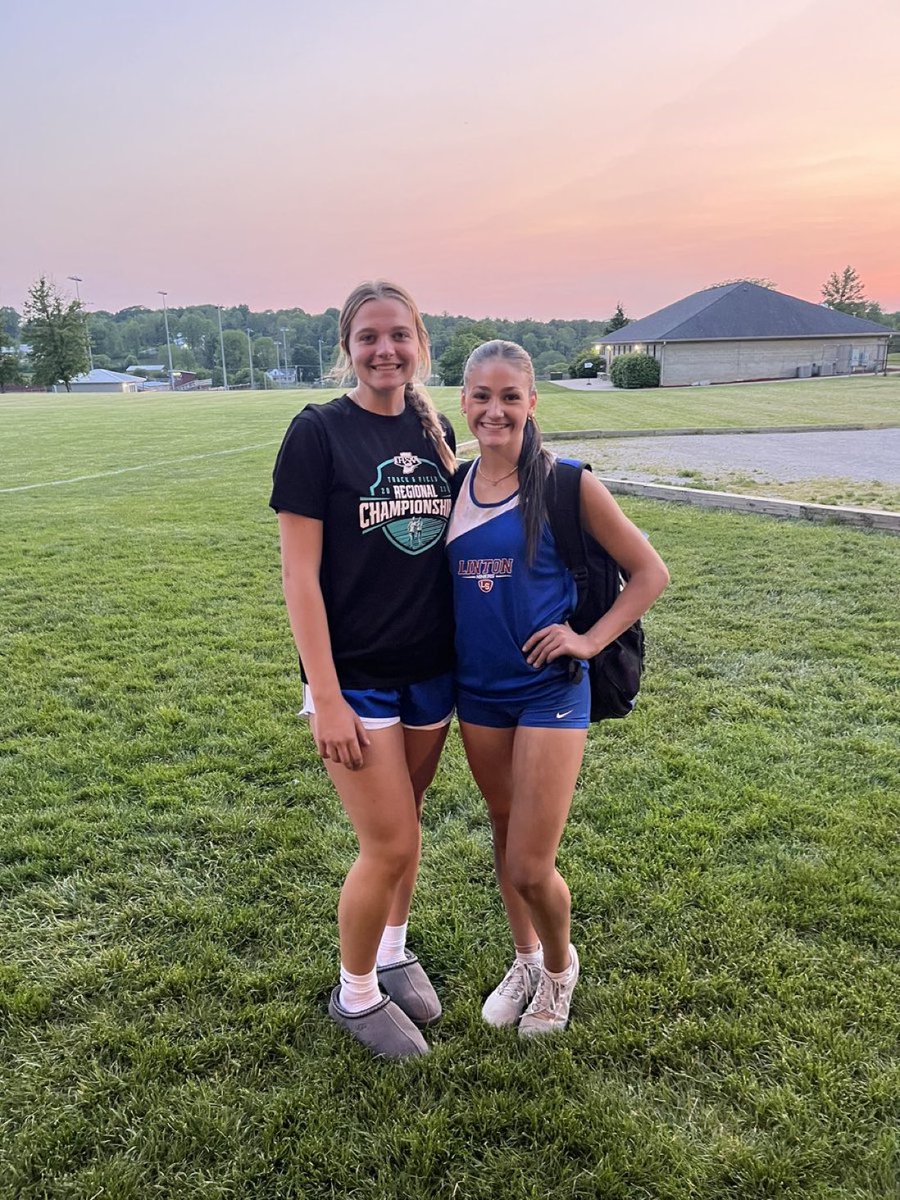 LintonMinerVB's tweet photo. RELAX today… as best you can. You’ve both been here before (in two sports now, whoop whoop). Rely on that experience and all the work you’ve put in over the years. Have fun today and continue to inspire future Miners. Proud of you both! Good luck Sophie Hale and Becca Robbins!!! https://t.co/aoRc7WYzhw