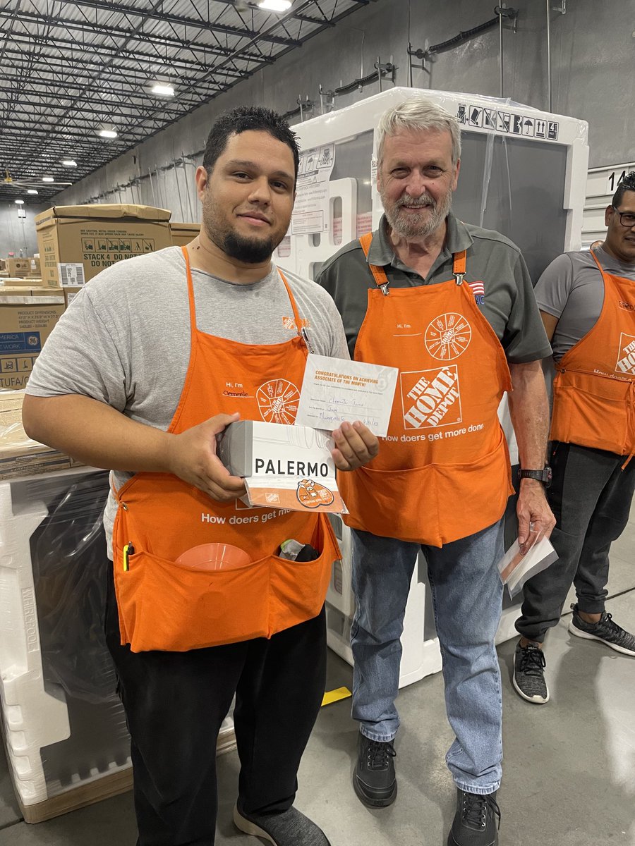 Marisol Ramos (@marisol81304484) on Twitter photo Congratulations to Clemente for being the Associate of the month. Excellent job. You did it!!! <a href="/AlbertoEsquilin/">Alberto Esquilin Garcia</a> <a href="/NerisGonzalez9/">Neris Gonzalez</a> <a href="/FrancesSalgado5/">Frances McAvoy</a> <a href="/jordana_kenia/">Kenia Jordana</a> <a href="/tijachris/">Jairo Alexis</a> Congratulations to Clemente for being the Associate of the month. Excellent job. You did it!!! <a href="/AlbertoEsquilin/">Alberto Esquilin Garcia</a> <a href="/NerisGonzalez9/">Neris Gonzalez</a> <a href="/FrancesSalgado5/">Frances McAvoy</a> <a href="/jordana_kenia/">Kenia Jordana</a> <a href="/tijachris/">Jairo Alexis</a>