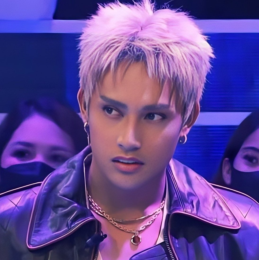 ken suson as manhwa and anime characters

a short thread;
#SB19_KEN #FELIP