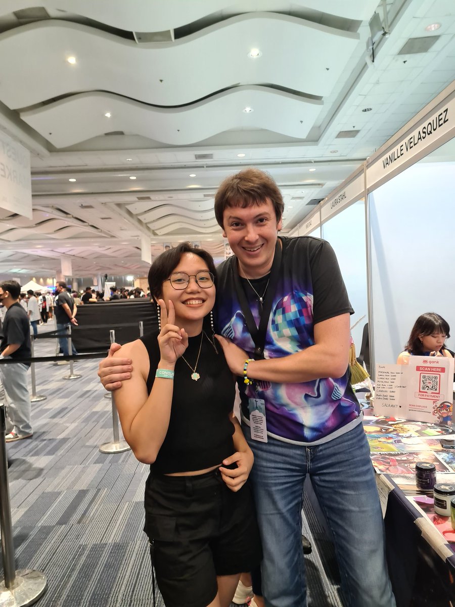 chongbabie's tweet photo. @VAsonicmega sean it was an honor to meet you! you were the highlight of my day! thank you so much, and i hope you have a great rest of your time here!! https://t.co/lfxVCpTu63