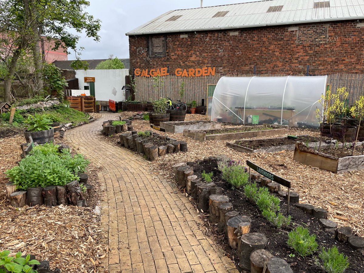 SaltSpace Cooperative (@saltspace1) on Twitter photo Excited to be partnering with <a href="/GalGael/">GalGael Trust</a> one of the four organisations helping deliver our new 'Uncertain Futures' residency programme!
👉Artists will receive:
Woodwork lessons
Community garden
Studio at GalGael
Cumulative group exhibition!
Apply:saltspacecoop.co.uk/uncertainfutur… Excited to be partnering with <a href="/GalGael/">GalGael Trust</a> one of the four organisations helping deliver our new 'Uncertain Futures' residency programme!
👉Artists will receive:
Woodwork lessons
Community garden
Studio at GalGael
Cumulative group exhibition!
Apply:saltspacecoop.co.uk/uncertainfutur…