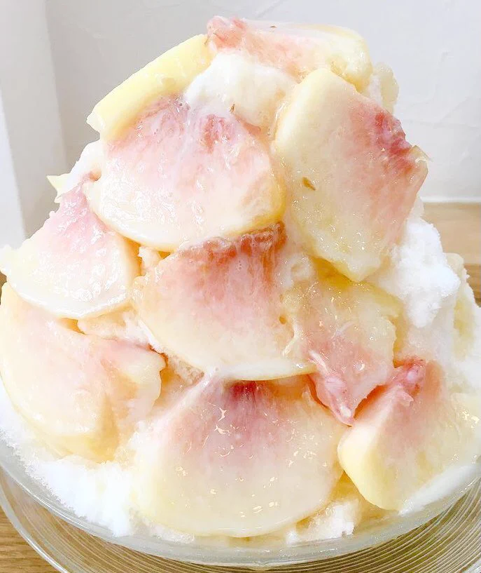 白桃まるごと使ったかき氷が贅沢！@フルーツカフェpomp♡