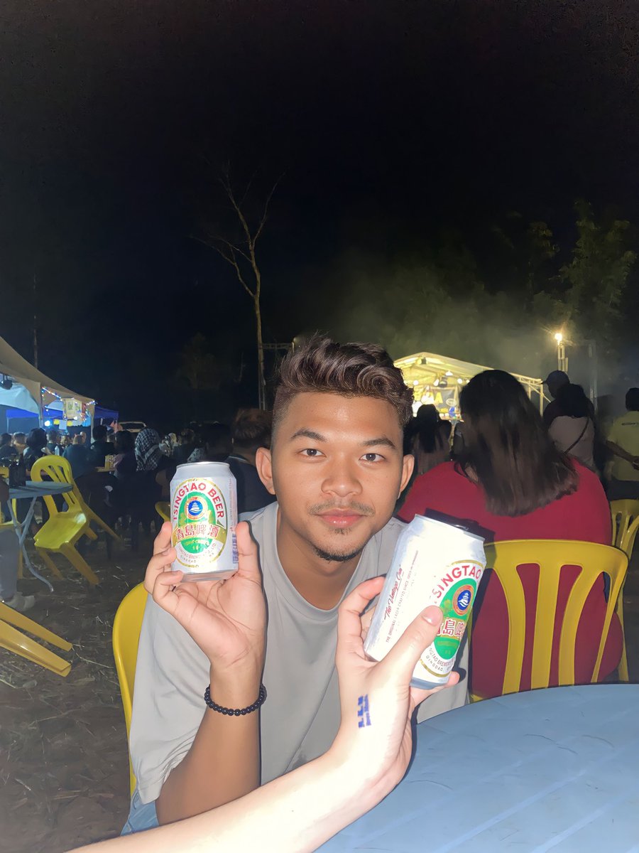 4mierrrr's tweet photo. You wanna beer or me ? https://t.co/XTBAqOtPUy