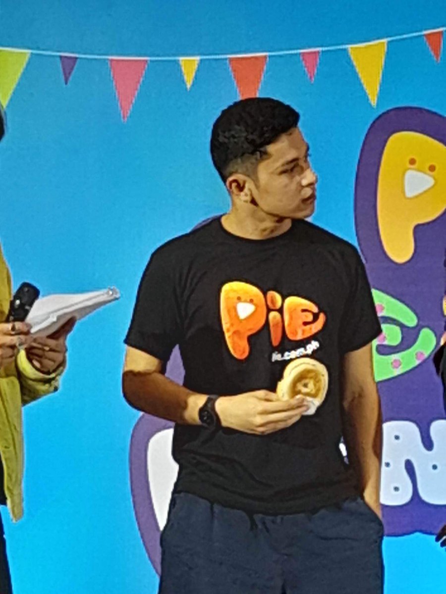 KarJonOfficial's tweet photo. #PIESTAPIENALOGRANDMALLSHOW 

KARJON OUR PIEborito

#KarJon @MissKareee @AljonMendoza_ https://t.co/MTJmDNMQYE