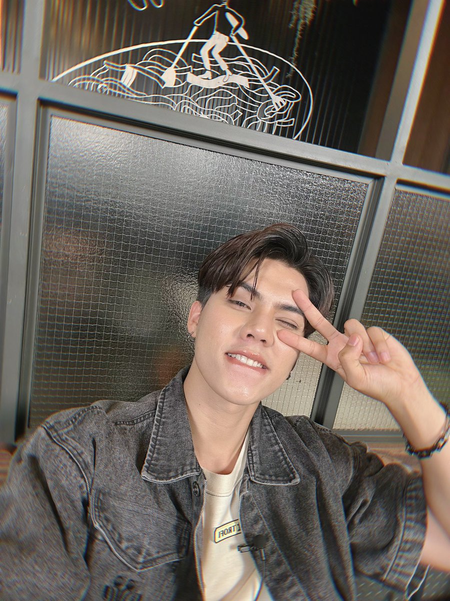 fort_fts's tweet photo. คิดถึงถึงม่าย🥺✌🏻

@trofi_official 
#FortFTS #ComeFortZon #BabyFeat https://t.co/HmczS8zR93