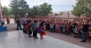 Kızıltepe Süleyman Demirel ilk.-Ort. ve İ.H.O (@sdemirel_47) on Twitter photo Deneme Sınavında başarılı olan 2.,3. ve 4.sınıf öğrencilerimizi ödüllendirdik.
<a href="/mardinilmem/">Mardin İl Millî Eğitim Müdürlüğü</a>
<a href="/Murat69_Demir/">Murat Demir</a>
<a href="/kiziltepemem47/">Kızıltepe İlçe Milli Eğitim Müdürlüğü</a>
<a href="/akadirgms/">Abdulkadir Gümüş</a>
<a href="/turgutertas4/">T. Ertas</a>
sdemirelilkokulu.meb.k12.tr/icerikler/mada… Deneme Sınavında başarılı olan 2.,3. ve 4.sınıf öğrencilerimizi ödüllendirdik.
<a href="/mardinilmem/">Mardin İl Millî Eğitim Müdürlüğü</a>
<a href="/Murat69_Demir/">Murat Demir</a>
<a href="/kiziltepemem47/">Kızıltepe İlçe Milli Eğitim Müdürlüğü</a>
<a href="/akadirgms/">Abdulkadir Gümüş</a>
<a href="/turgutertas4/">T. Ertas</a>
sdemirelilkokulu.meb.k12.tr/icerikler/mada…