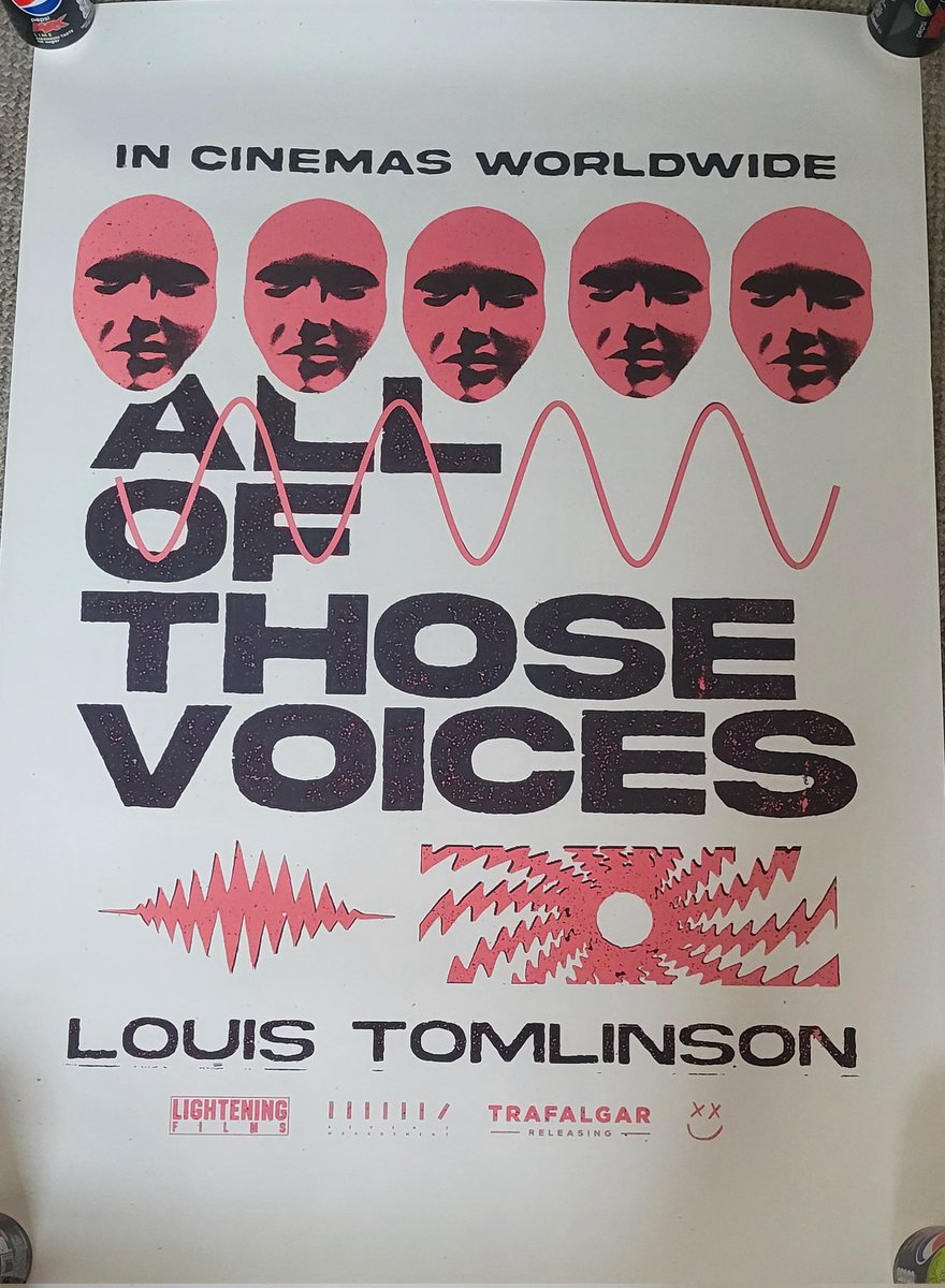 Fans All Of Those Voices lithographs have started to turn up! #AllOfThoseVoices #AOTV 

📸 NiallsBitch98