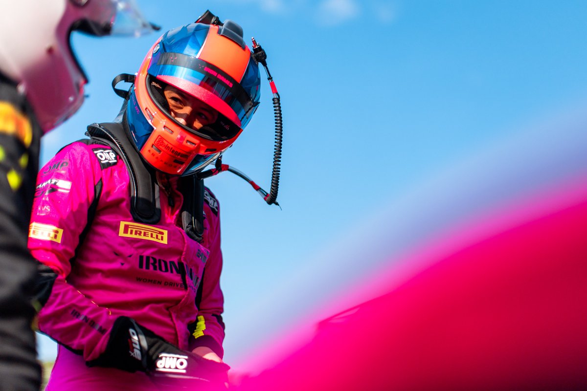 @Lamborghini @LamborghiniSC @GTWorldChEu @fiawim Sarah Bovy improves on Rahel's time with a 1:56.120

#GTWChEu #FanatecGT