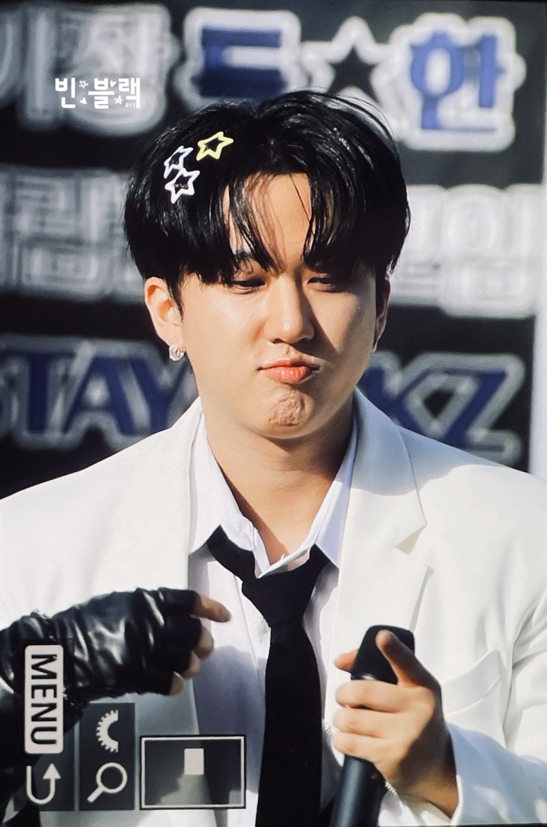 binblack811's tweet photo. 230603 미팬ㅠ 💖💫😗 #창빈 https://t.co/ivAG7ltfb0