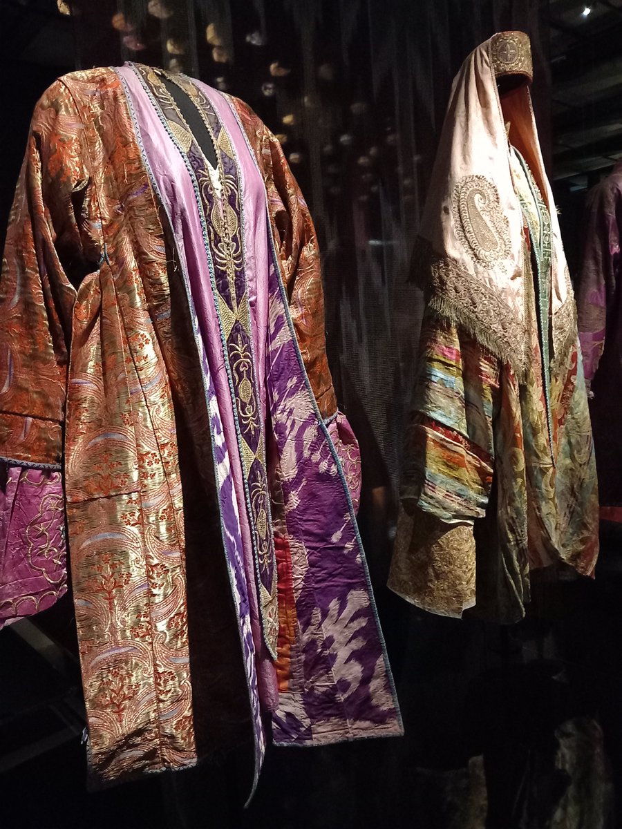 5edesFemmes's tweet photo. #Samarcande @imarabe, la broderie délicate et lumineuse des 🚺 en marge des #Chapan masculins, symboles du pouvoir politique
Art de la tapisserie au feutre de laine (Matisse !)
Dernier jour, entrée gratuite 🙏@Mairie5Paris https://t.co/J7S7yDQ87m