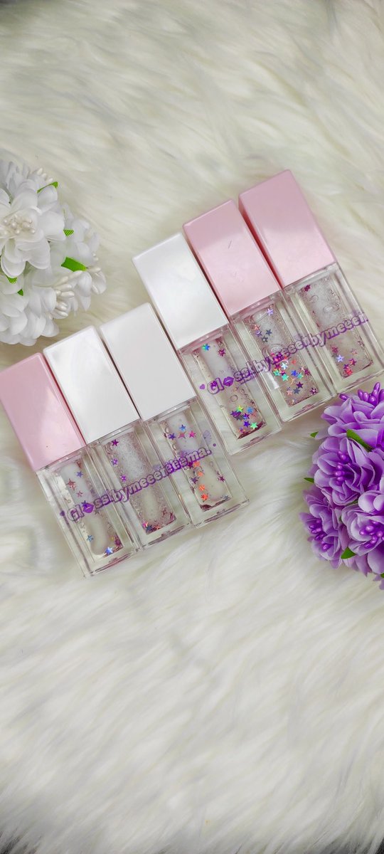 thisismeeema_'s tweet photo. With utmost joy in my heart it’s my pleasure to unveil my lipgloss brand “Glossbymeeema”.  Handmade Aesthetic lipgloss infused with natural oil to keep your lips moisturized for 24hrs 💄💜

P.S follow my business page
@glossbymeeema https://t.co/cAodZyOQKF