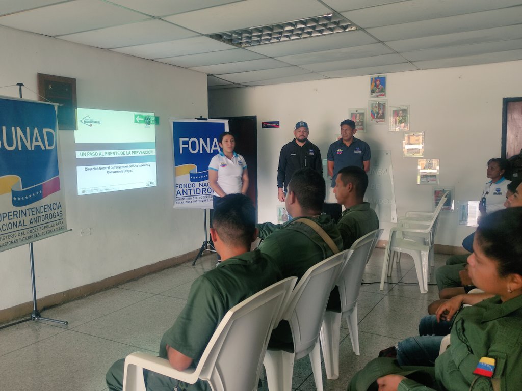 La SUNAD , con la finalidad de fortalecer la prevención, dirige conversatorios sobre prevención del consumo de drogas desde el 622 Batallón de Ingenieros Coronel Pedro Alado Municipio BARINAS. Todos somos Prevención.