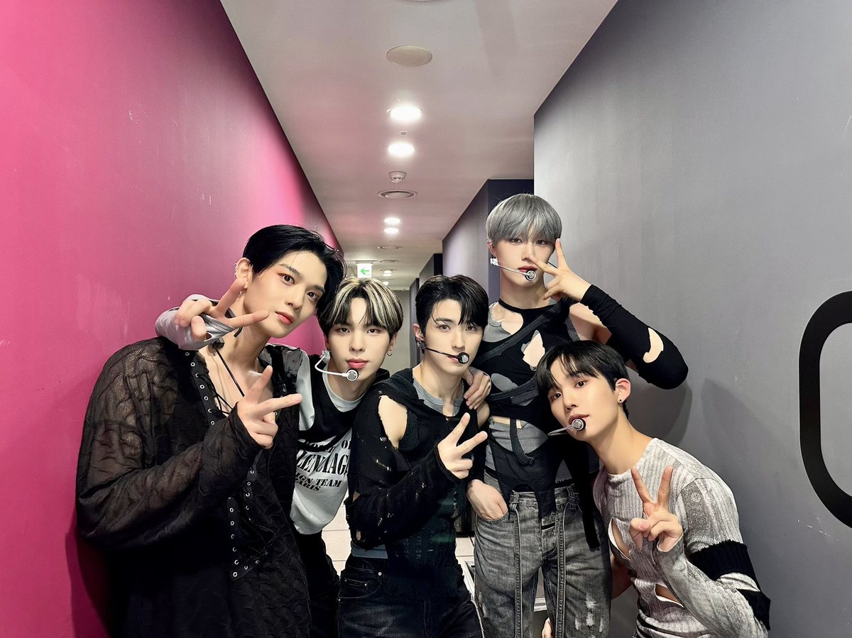 CIX_Official tweet media