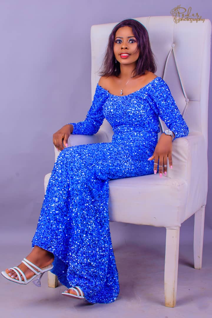 Atoks11197150's tweet photo. Naughty bt alws fun to be with,u know big mummy loves u so much, happy birthday darling 
Bfor.                                After https://t.co/PYgcDjCmoH