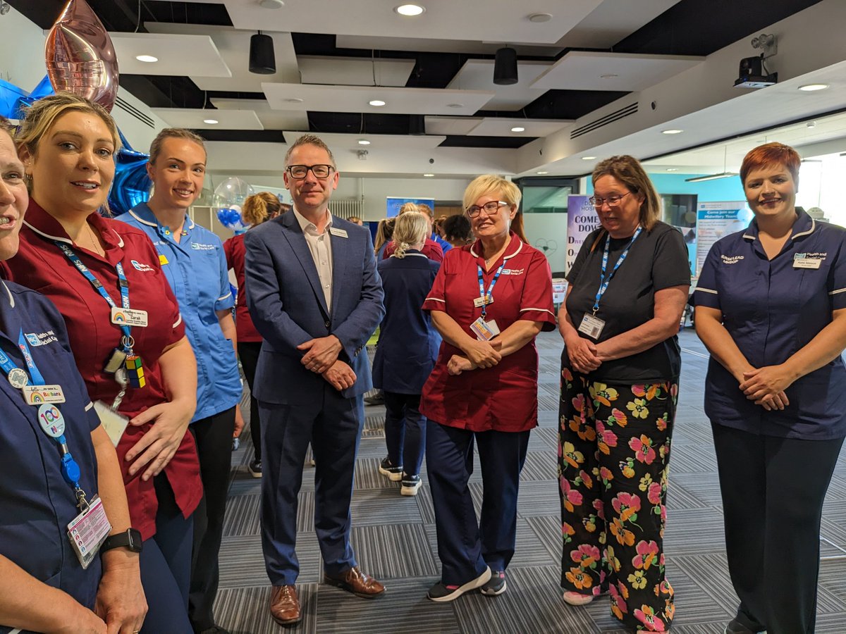 drury297's tweet photo. Exec Dir of Nursing Dr David Robinson with our LD &amp; MH nurses this morning at our @setrust open morning #greatplacetowork come visit us! @lisadullaghan1 @rosydevlin https://t.co/pqXibHXeZq