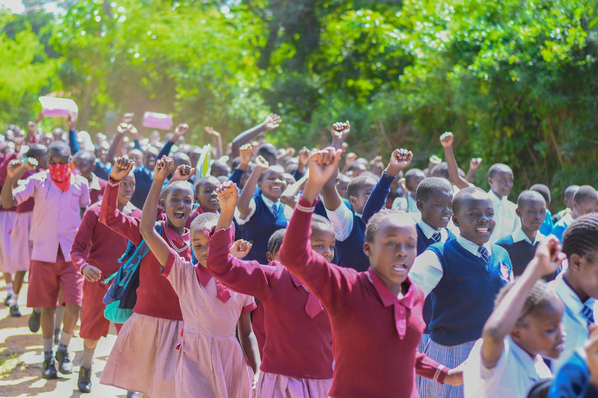 AbukayoM's tweet photo. World #Menstrual Day 2023 in pictures!
We held our celebrations in #Teso which was characterized by panel sessions, #MHMWalk & #MHMPledge.
Adolescent-led Campaign it was!
We distributed dignity kits to 800+ adolescents.
Thank you to all our partners and well-wishers https://t.co/OSbO5ioj8O
