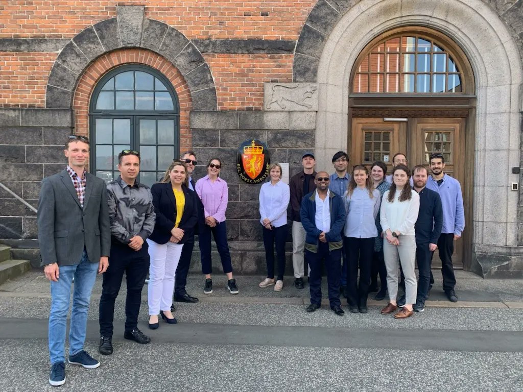 Happy with our @NCLOS_UiT internal seminar in Copenhagen where we visited our partners at @CILG_UCPH, presented our work at the Norwegian Embassy, reflected on characteristics of highly successful research centres and the future of NCLOS, and bonded as a team!