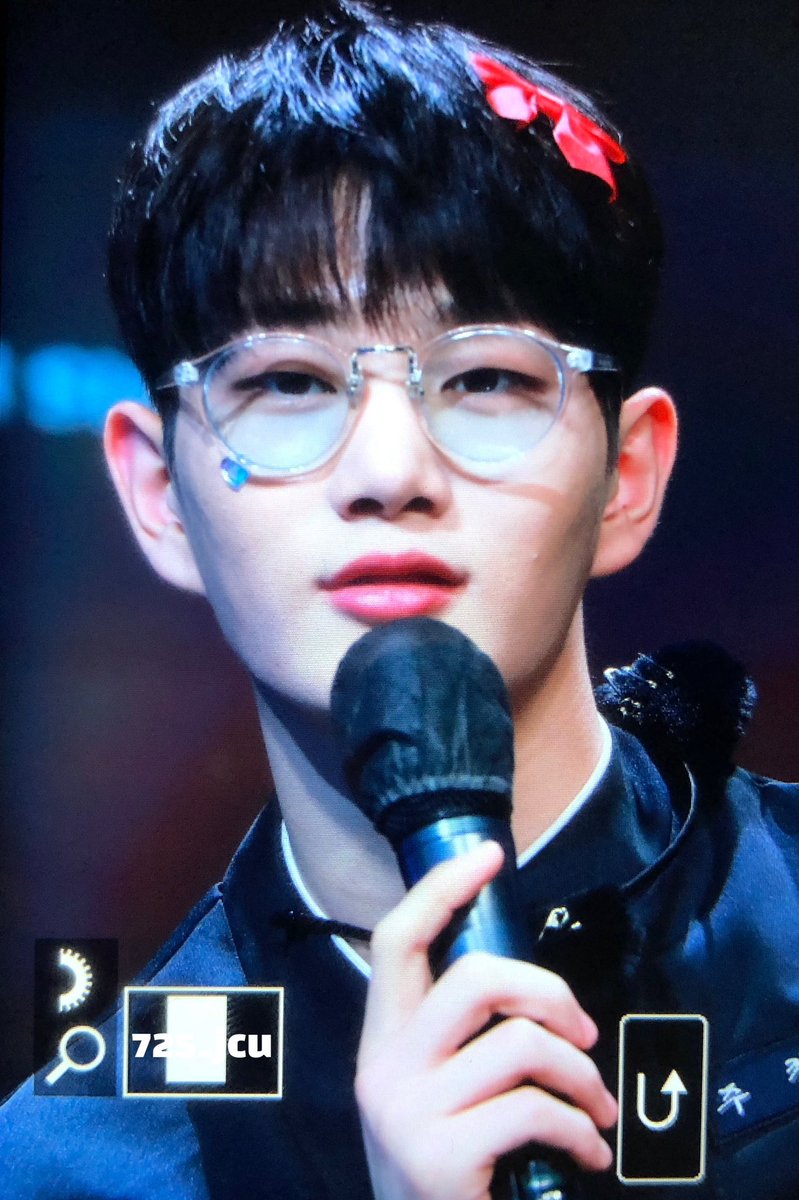 725_jcu's tweet photo. 230603 디어마이뮤즈 PRE
#드리핀 #DRIPPIN #창욱 #CHANGUK https://t.co/Mh4Ivclb9t