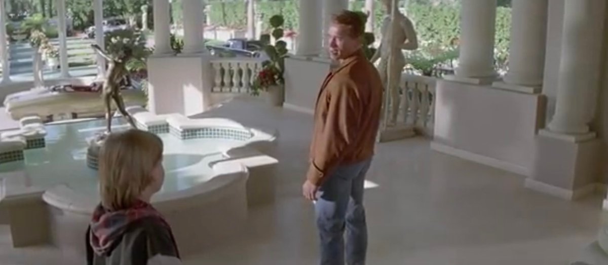 matpinckney's tweet image. #LastActionHero (1993) contains the last #IllBeBack for 19 years, until #Expendables2 in 2012, although there were variants in the meantime, such as “I might be back” (The 6th Day) and “She’ll be back” (T3).

#LastActionHeroTurns30