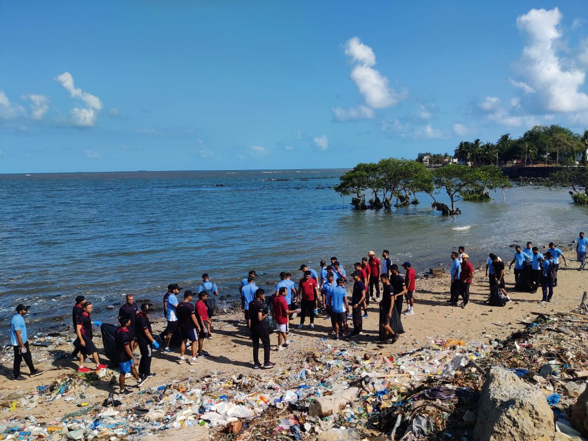 IN_HQMNA's tweet photo. This #WorldEnvironmentDay, #IndianNavy proudly took up the challenge of Coastal Cleanship to protect our precious marine ecosystem. We strive to preserve the beauty of our coastlines and safeguard marine life #KillersSquadron #CleanCoastlines #SustainableFuture #ProtectOurOceans https://t.co/SeyVef45qy