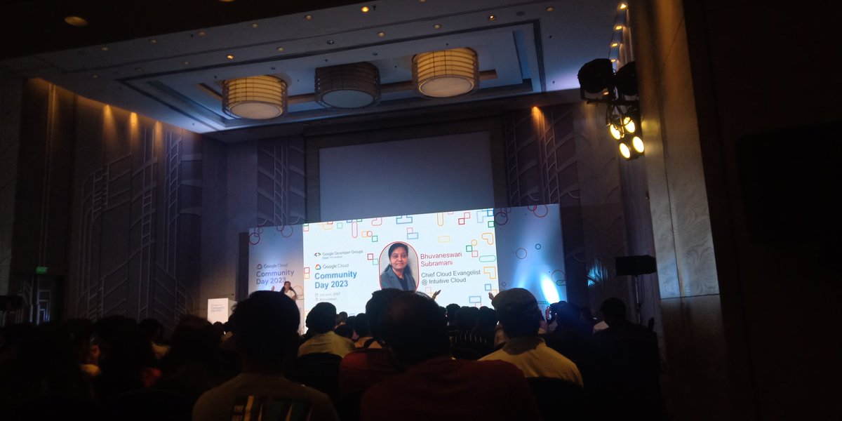 ShivamJPatel's tweet image. CCE came here for a talk

#GDGCloudAhm #GCCDAhm23 #GoogleCloudCommunityDay

@GDGCloudAhm