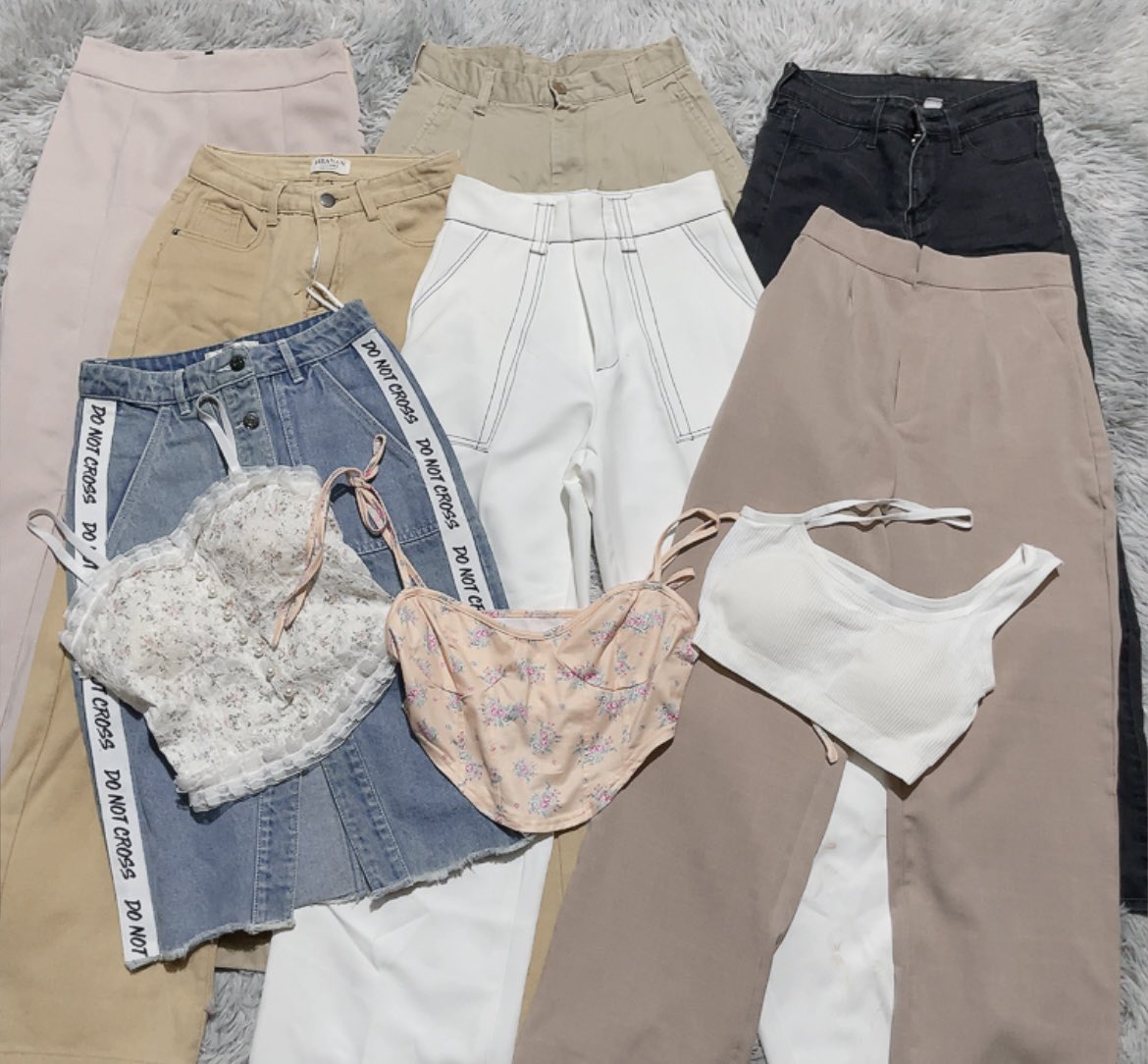 Sa_annn's tweet photo. 〰️ rt +ปัก ลด10฿ 🧃
🛒โล๊ะๆค่าเริ่มต้น 15฿ ไม่ได้มานานมากๆ บ้าแก้วสุดๆเดะเอามาแบ่งขาย 🤣
˓˓ 📦 ค่าส่งเหมาเอกชน 50฿ 𓂃𓈒
˚ ༘ ลงวันพรุ่งนี้ 18:00 ⏱ (วันอาทิตย์) ♡
#ส่งต่อเสื้อผ้า #เสื้อผ้ามือสอง #เสื้อผ้ามือ2 #ส่งต่อเสื้อผ้ามือสอง #เสื้อผ้ามือสองสภาพดี https://t.co/U7Dt52H6Ms
